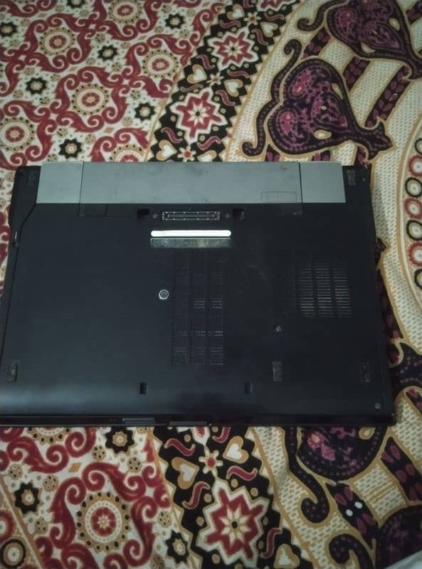 Dell Latitude E6410 2