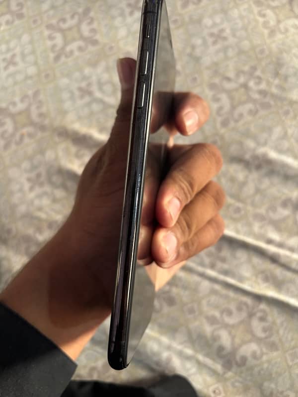 I phone xs max 64Gb Non PTA JV 9