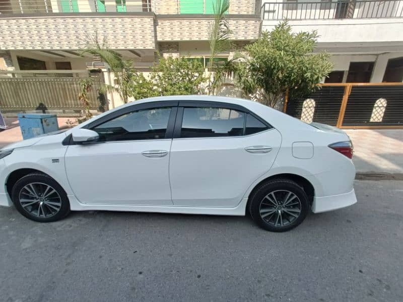 Toyota Altis Grande 2021 1