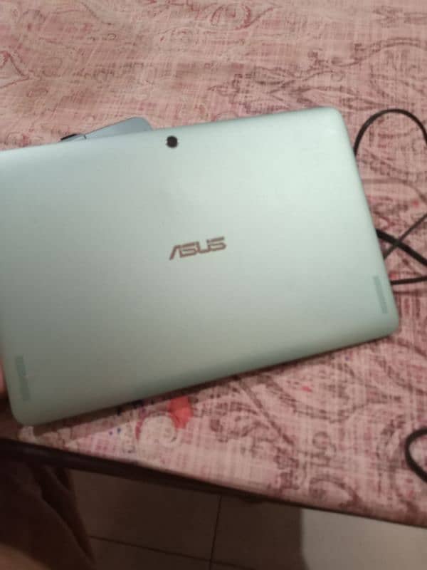 8 Gen ASUS Book 2 in 1 Touch + Type 1.4~1.9 Ghz QuadCore 4