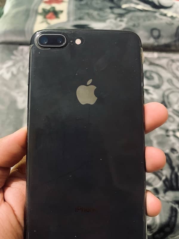 iphone 8 plus 64GB 1