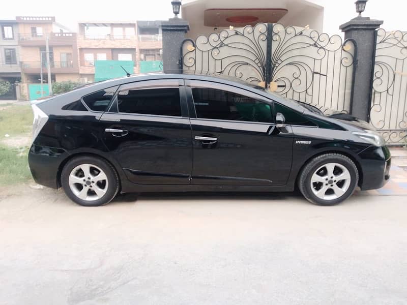 Toyota Prius 2016 7