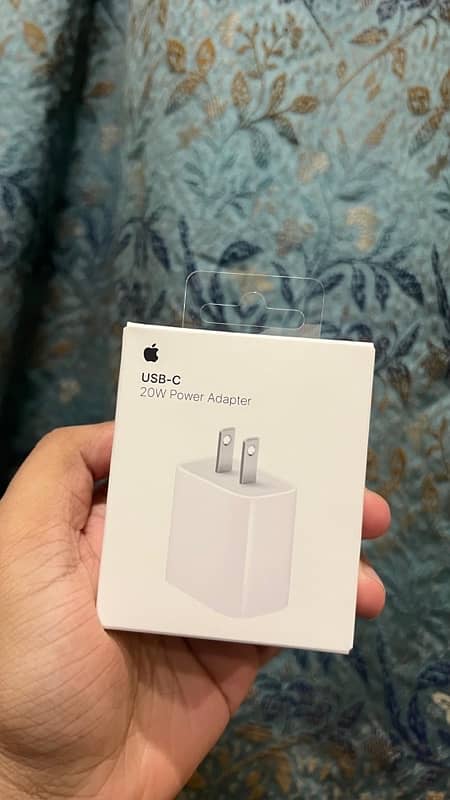 Apple 20 watt orignal Adopter sealed pack 0