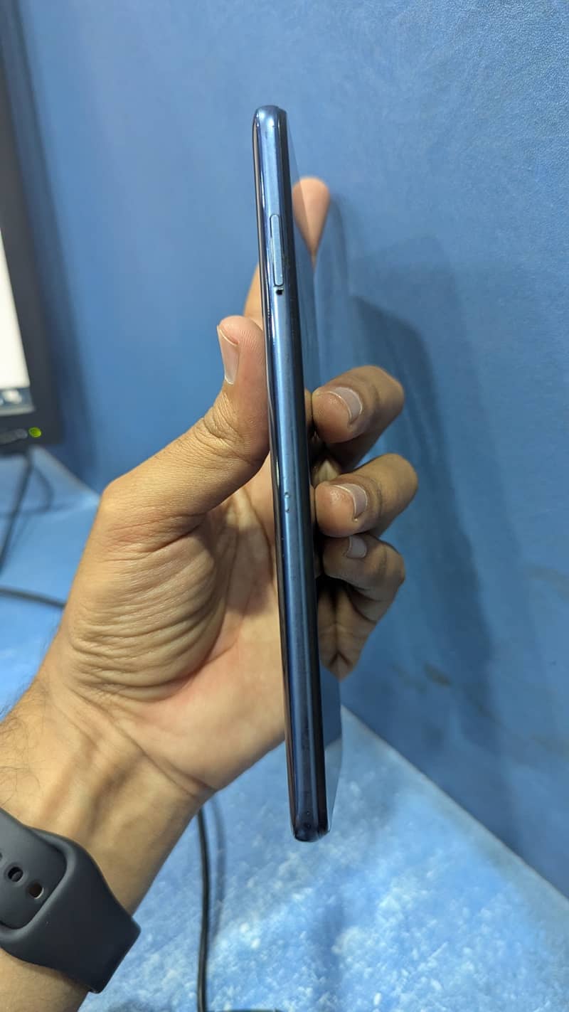 Redmi Note 9s 6gb 128gb with box and Charger 4