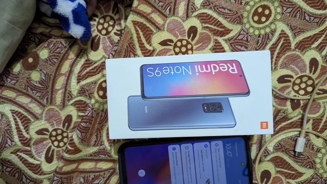 Redmi Note 9s 6gb 128gb with box and Charger 7