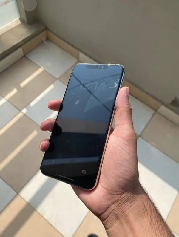 iphone xsmax total  genuine ha 1