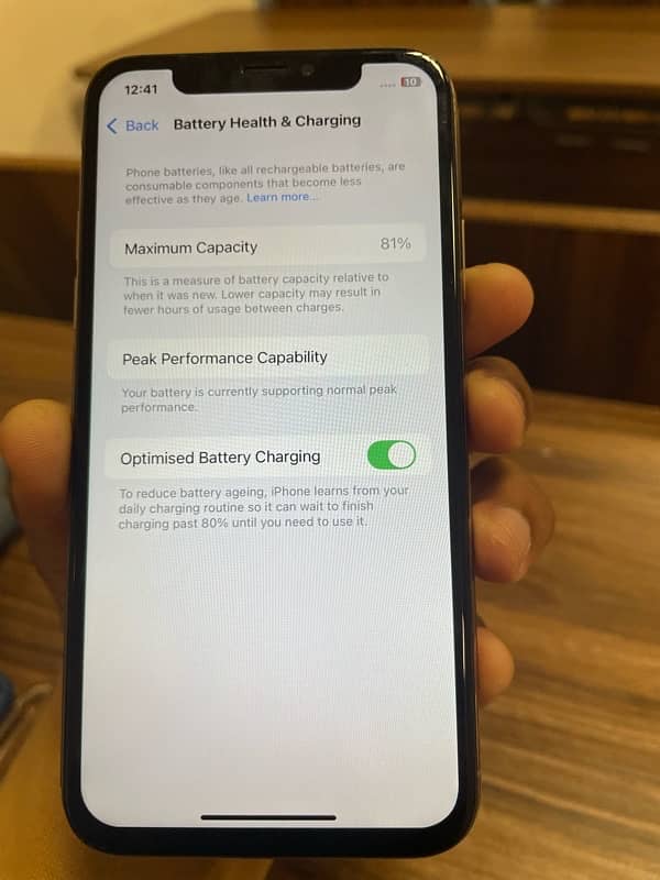 iPhone XS 64 gb Non PTA Jv Lush Condition 3