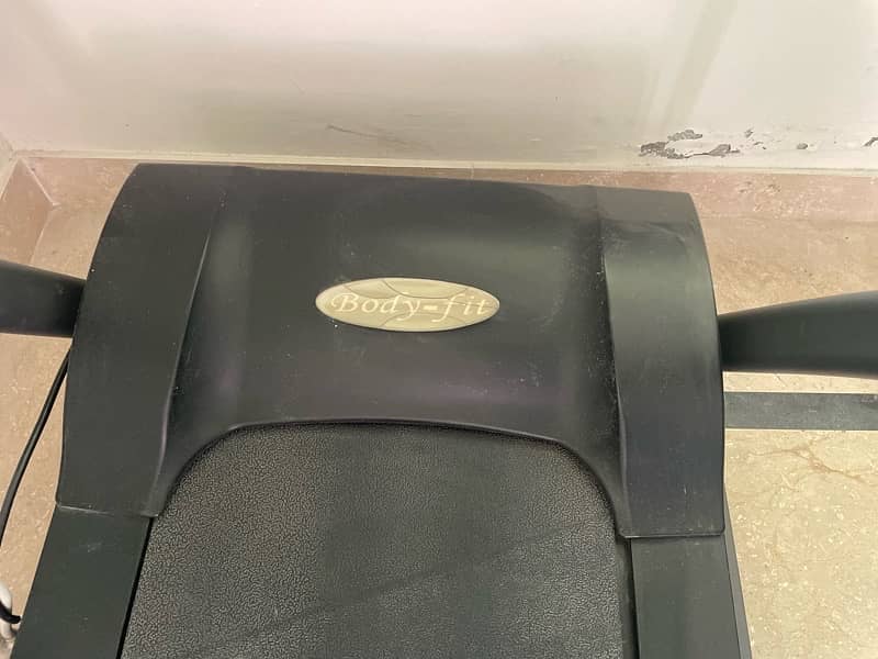 functional body fit treadmill-price negotiable 4