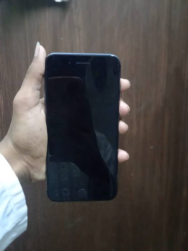 I phone 8 plus 64gp non pta fratey unlock all ok phone ha 5