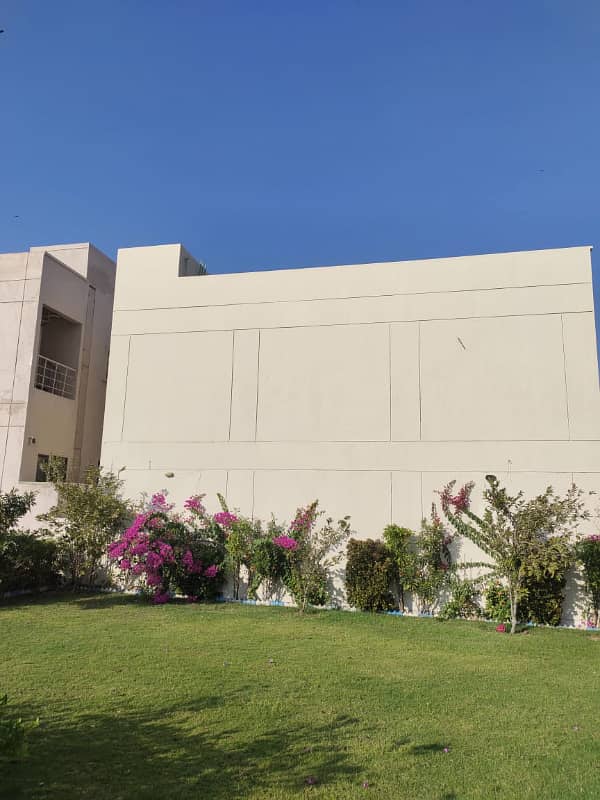 Ali Block corner luxury villa available for sell in Bahria Town Karachi 9