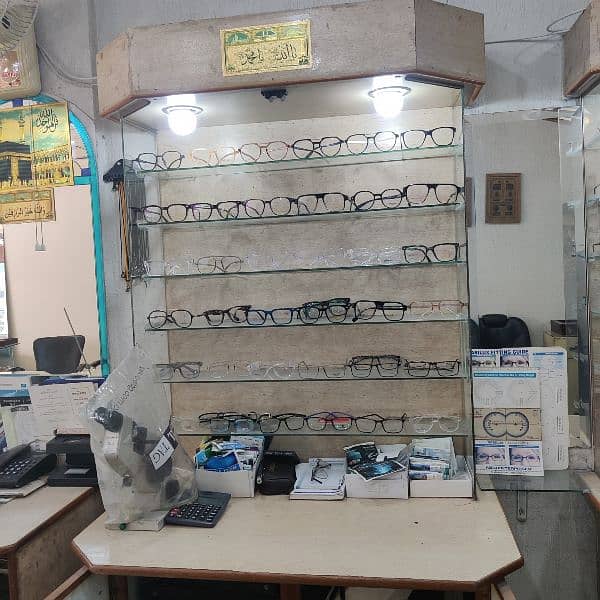 Optical shop (Shelves) 0