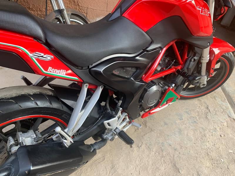 Benelli TNT 25 2018 11