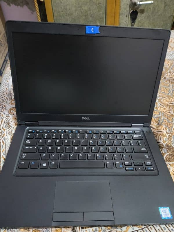 Laptop Dell i5 8gen 0