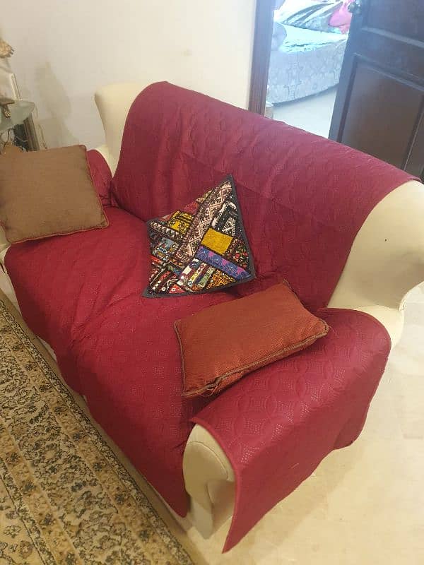 Sofa for sale 0