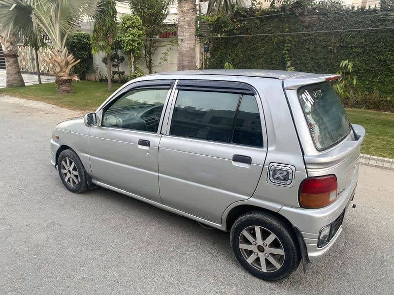 Daihatsu Cuore 2005 4