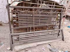 iron bed 10/10 condition size 6/6