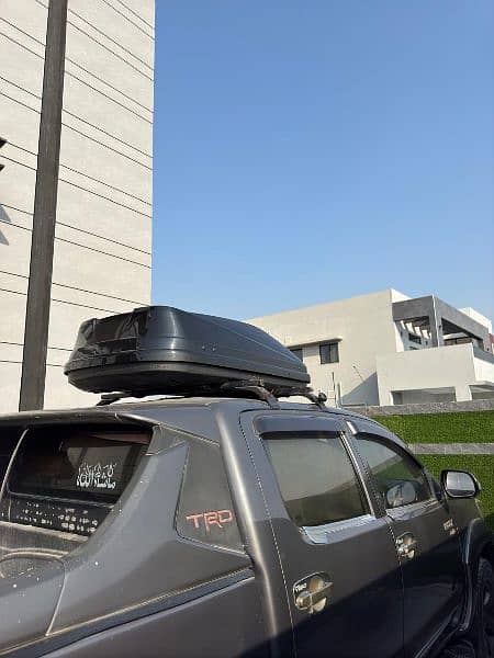 Toyota Hilux Roof Box 1