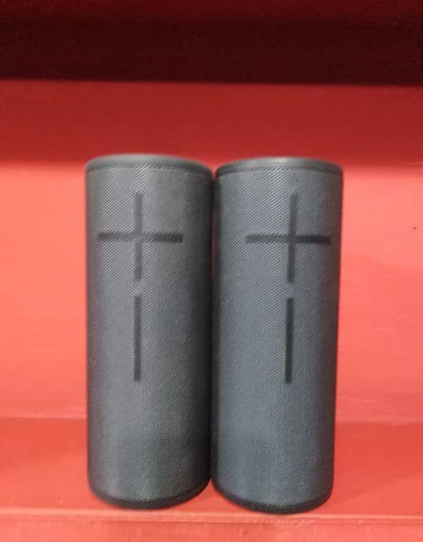 UE Boom 2 & Boom 3 Premium Waterproof Speakers in 10/10 Condition 11