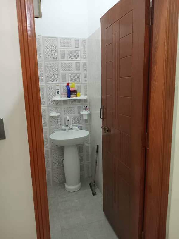 This Flat For Sale Purpose In Nazimabd 5