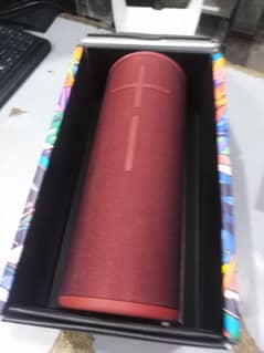 Ultimate Ears Megaboom 3 - Premium Waterproof Speaker 10/10 Condition