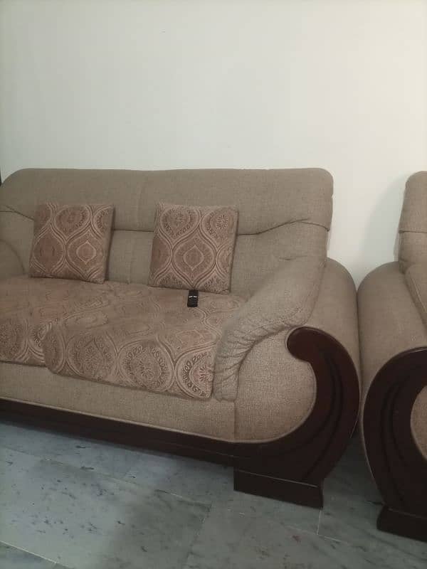 7 seater Sofa with free tables 6