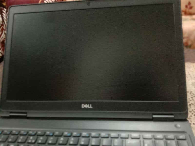 urgent sell dell 5590 Ci5 8thGen  16g 256 gb ssd 2