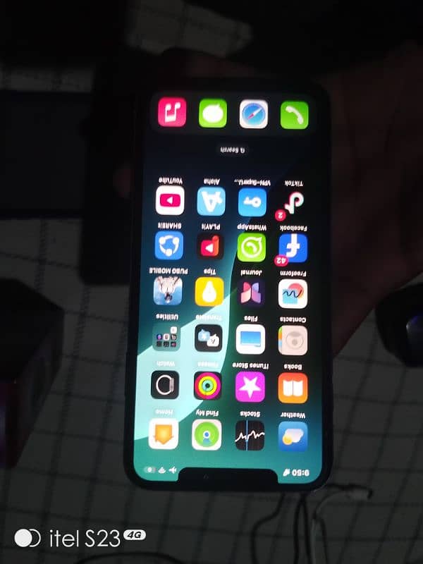 iphone xs max 3