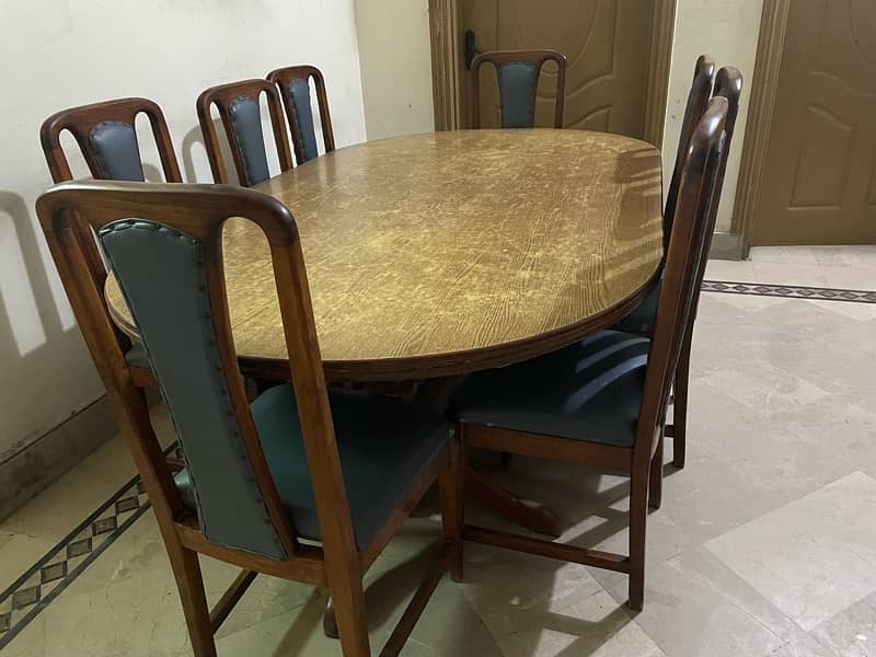 Dining Table & Chairs 1