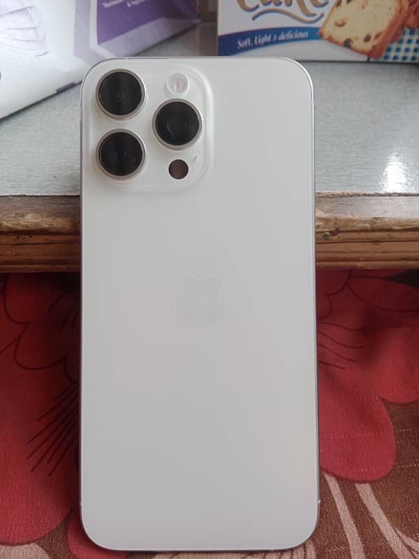 iphone 15 pro max jv white 1