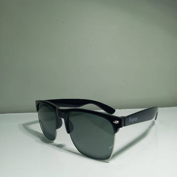 Polarized Sunglasses | 50% Off | Free Delivery | Black Frame Eyewear 2