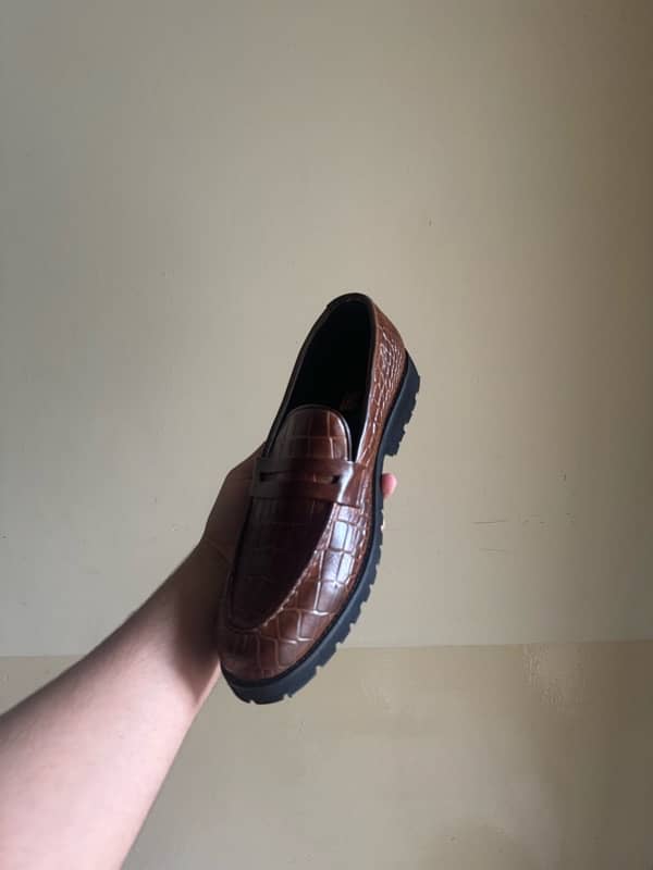 hedgez branded leather shoes 6