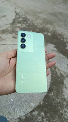 vivo y. 100  demand 65000