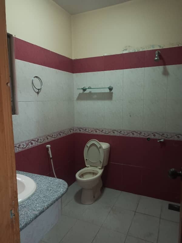 3 bedroom 1 Canal open basement for rent demand 95000 8