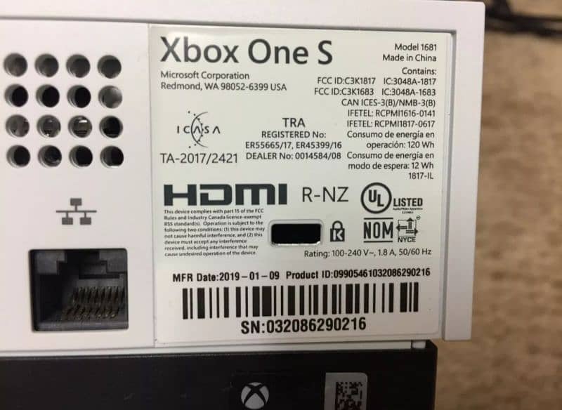 Xbox OneS Console  1TB Drive 3