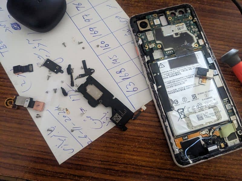 Google pixel 3 board with battery etc 2