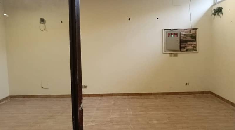 4 Marla 3rd Floor Office With Elevtaor For Rent In DHA Phase 6 Main Boulevard, Lahore. 10