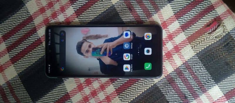 Tecno Camon 18t  4 GB 128GB 2