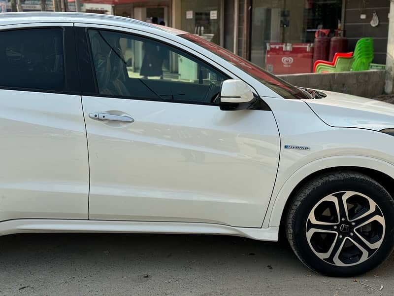 Honda Vezel 2015 9