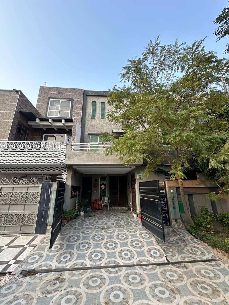 5.33 marla beautiful house to buy in bahria town tulip ext lahore 13