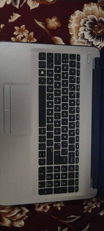 laptop core I 5.6 gernaitin 8.256 3