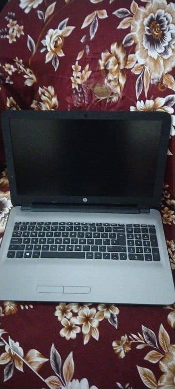 laptop core I 5.6 gernaitin 8.256 4