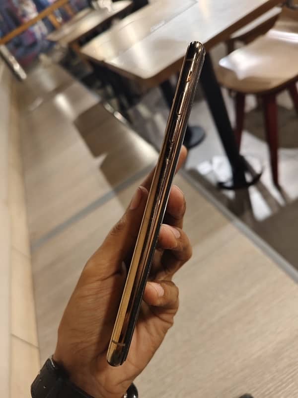 i phone xs max pta approve 64 with box 3