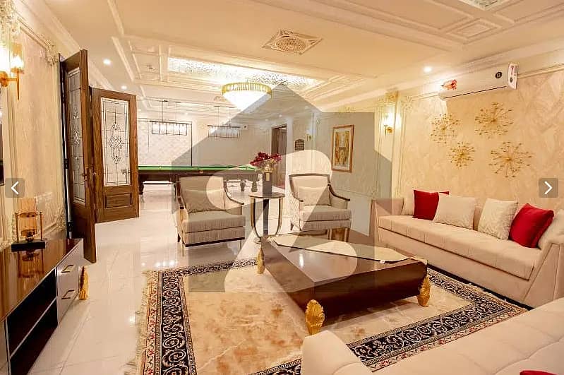 1 KANAL ROYAL DESIGN LUXURY VILLA FOR SALE NEAR TO PARK 13