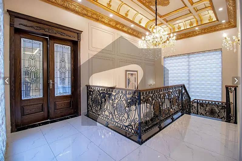 1 KANAL ROYAL DESIGN LUXURY VILLA FOR SALE NEAR TO PARK 19