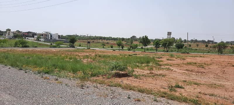 10 Marla Ready For Construction Plot For Sala Near Mumtaz City 4