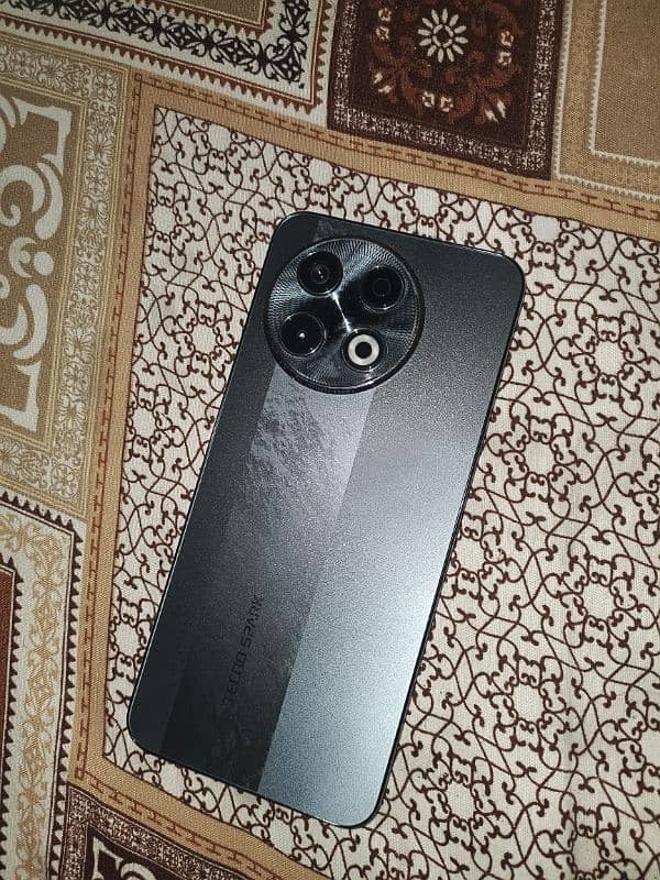 Am Selling my New Tecno Spark 30 pro 8+8/128 Gb No exchange 9