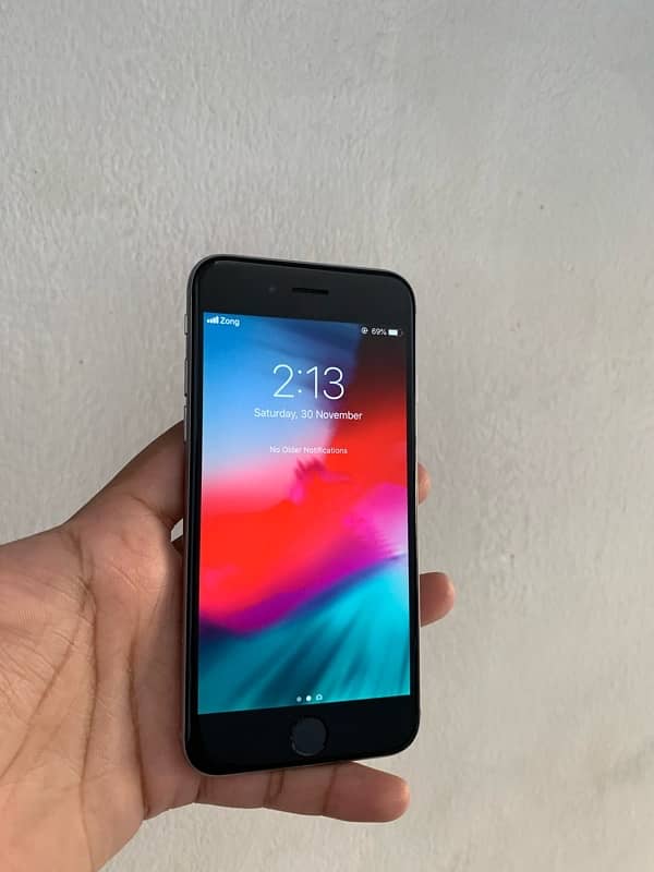 Iphone 6 16gb non pta but sim working no fault urgent sale 1