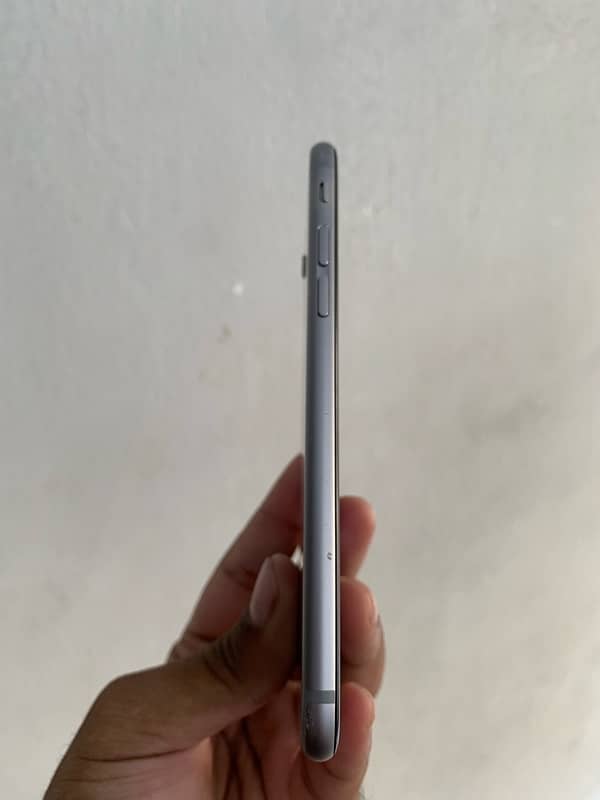 Iphone 6 16gb non pta but sim working no fault urgent sale 4