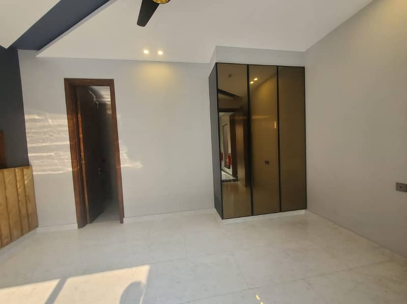 10 Marla Most Luxury House For Rent In DHA Phase 4,Block GG, Lahore. 10