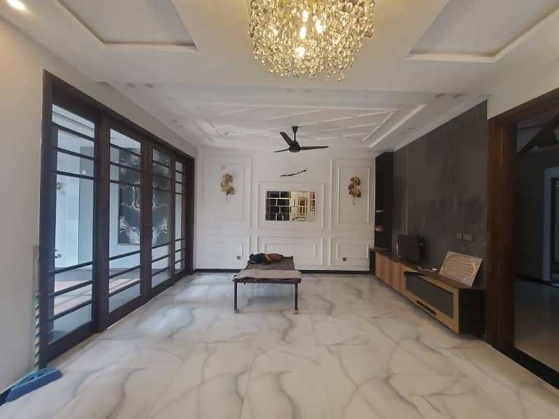 10 Marla Most Luxury House For Rent In DHA Phase 4,Block GG, Lahore. 14